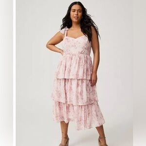 Sweetheart Tiered Midi Dress